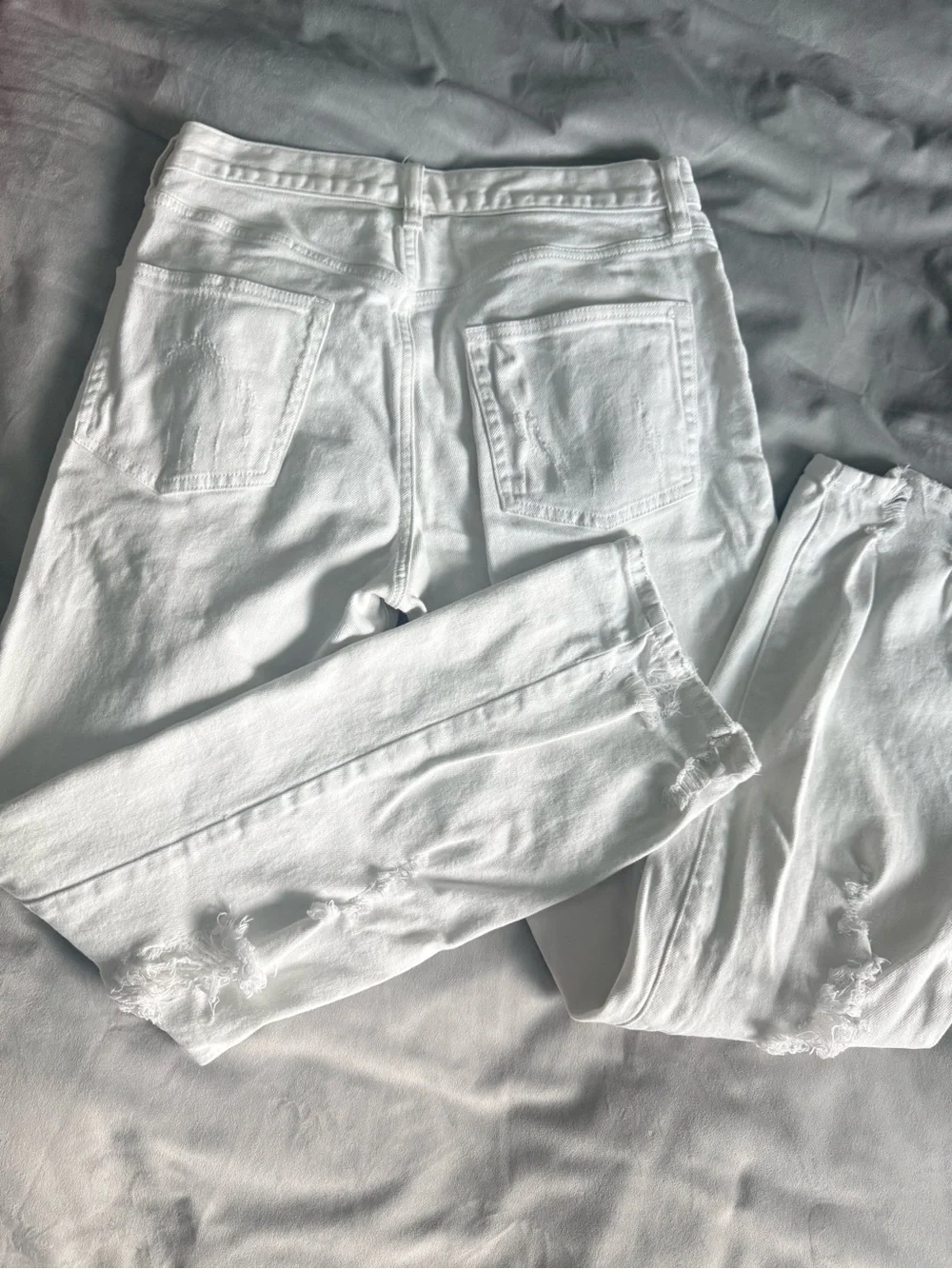 Michael Kors White Distressed Baggy Jeans 27
